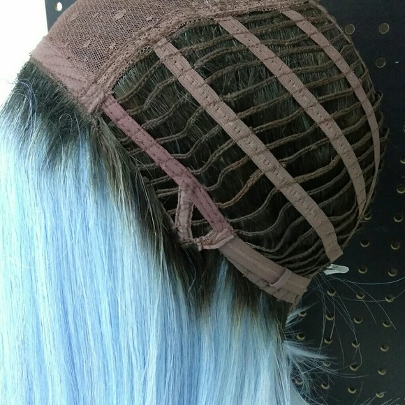 Out Of The Blue Wig - Picture 3 of 8